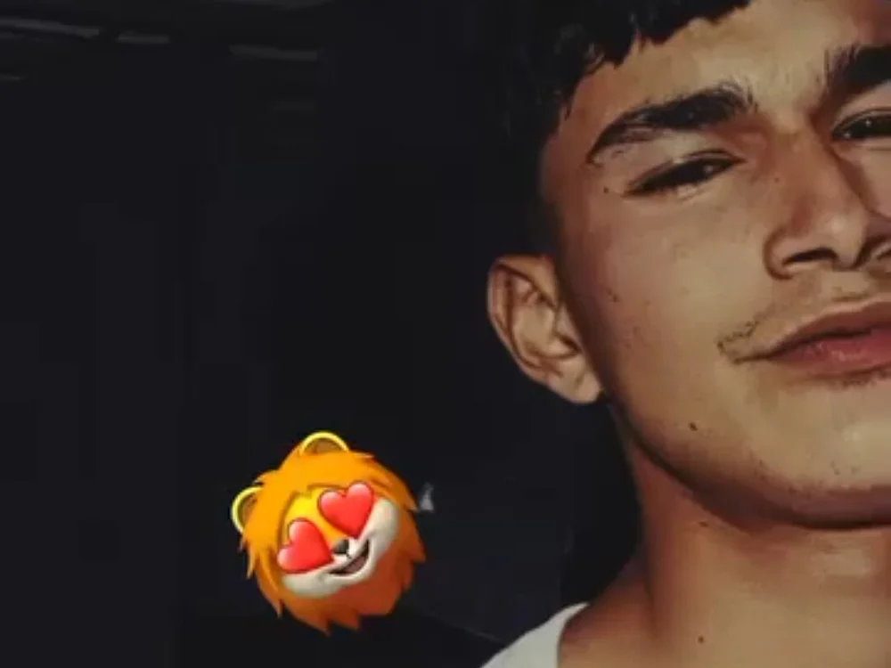 daiyan15's Offline Chat Room