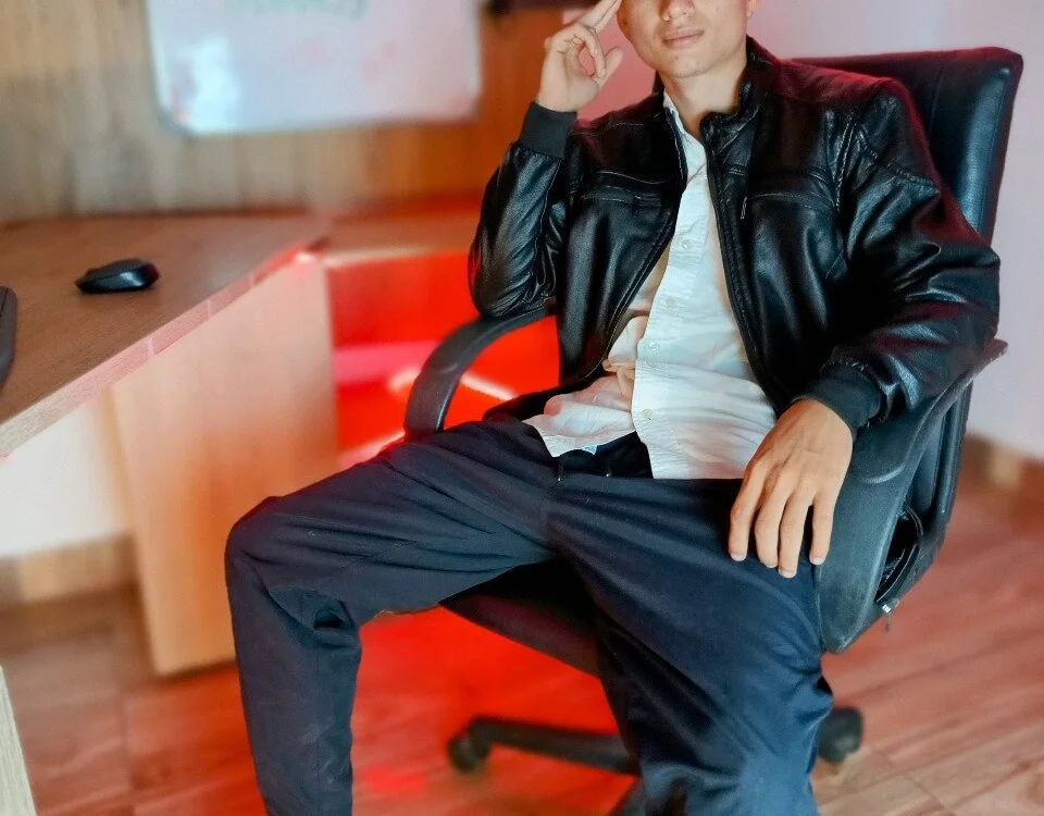 Dilan_Park's Offline Chat Room
