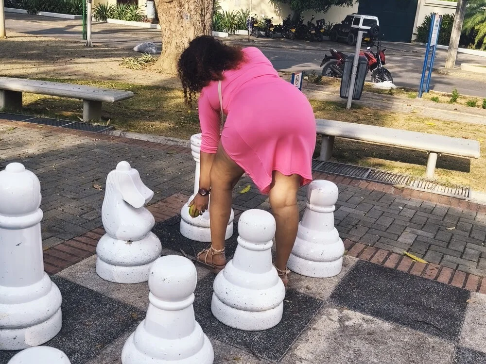 AdinaSkalyn Offline XXX chat