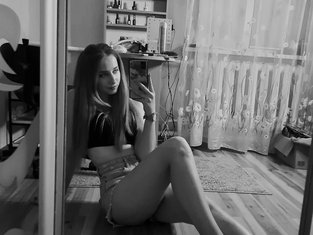 alicakitty_29's Offline XXX Chat