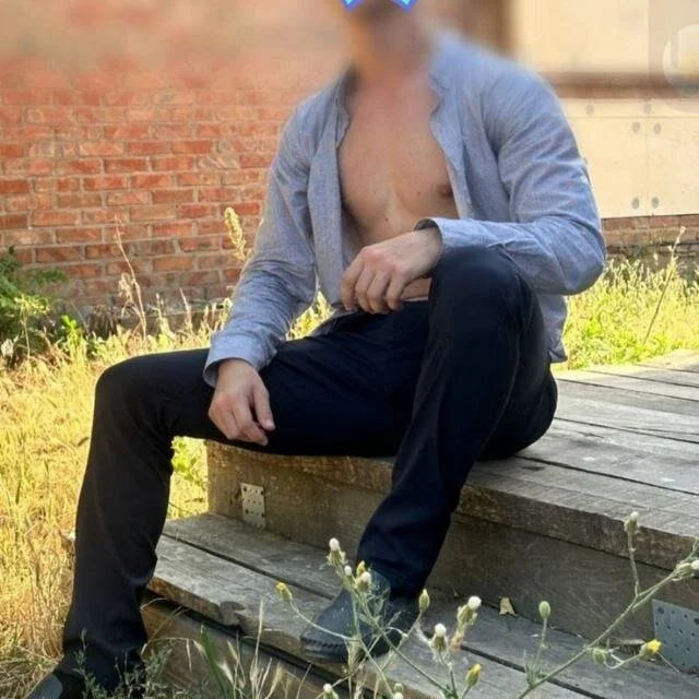 Stud_Evans offline chatrum