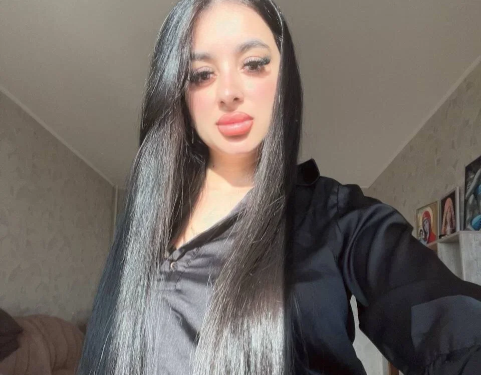 Karina-Rose offline chatrum