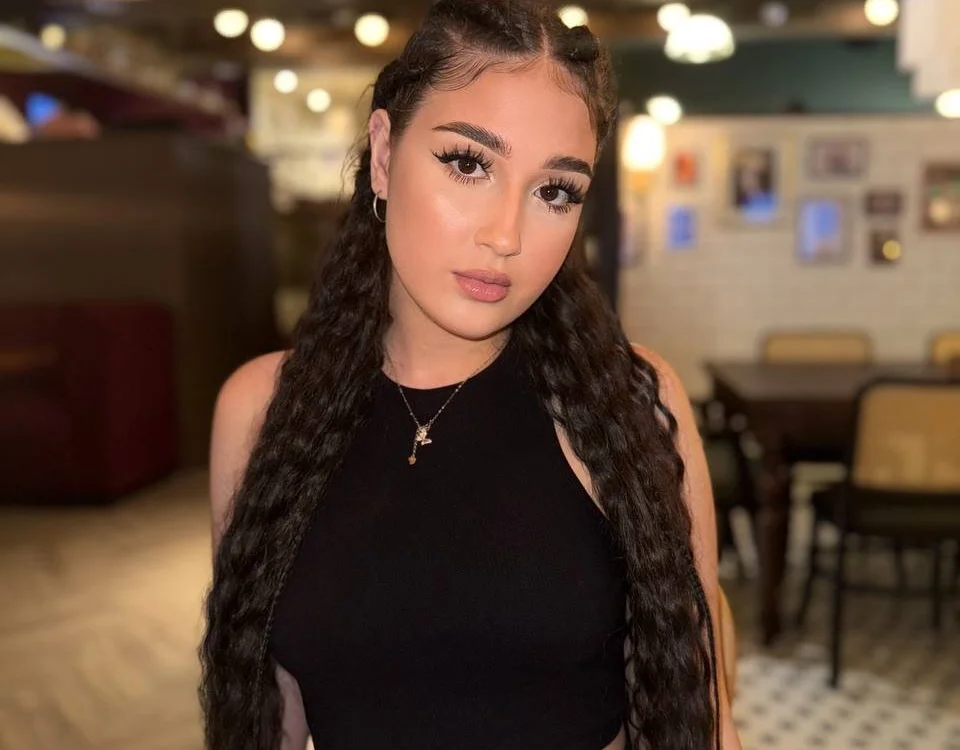Czat XXX offline – CharlottePrasad