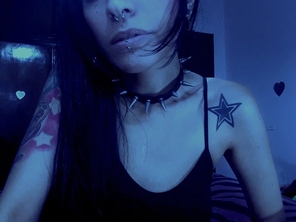 -Scolopendra-'s Offline Chat Room