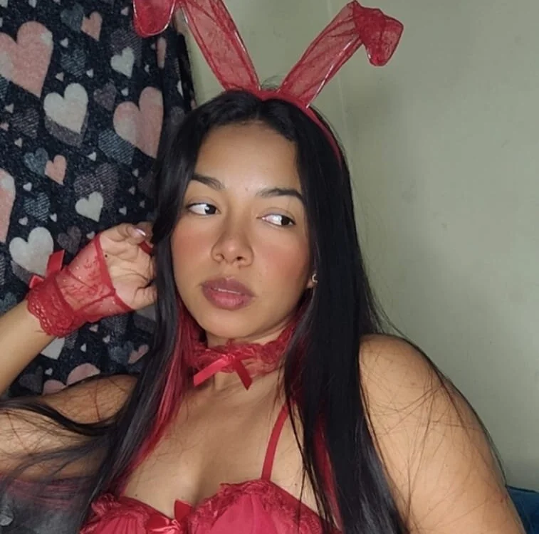 hannatik's Offline XXX Chat