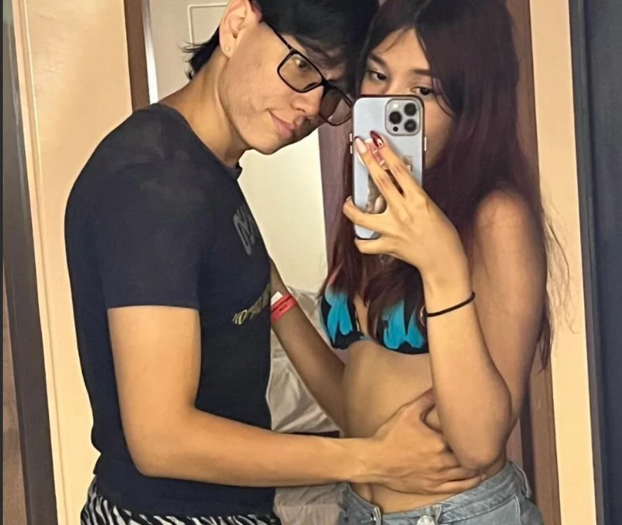 Lizzy_And_Brad offline chatrum