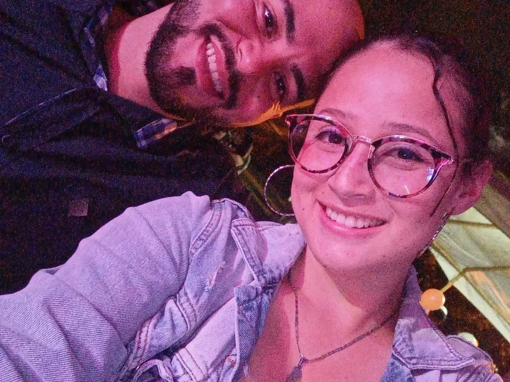 EsperanzaAndNacho offline chatrum