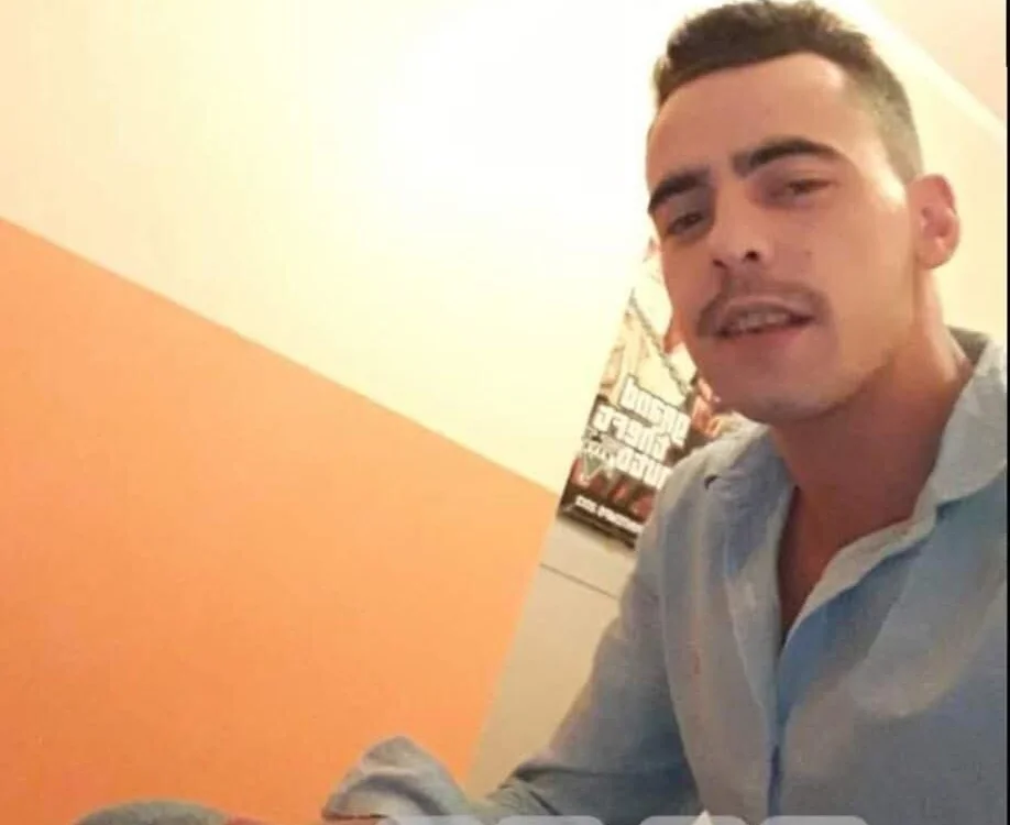 Lambao27's Offline XXX Chat