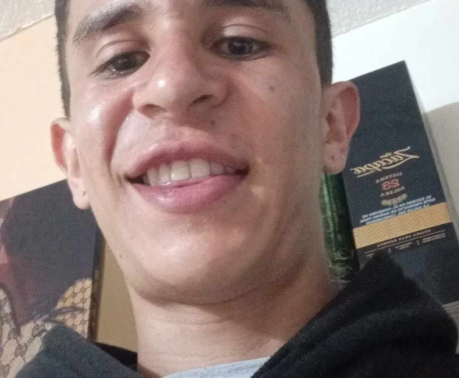 IsaiasAriasAz offline XXX-chatje