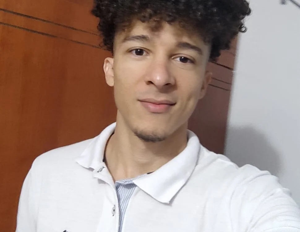 DesireLord00's Offline Chat Room