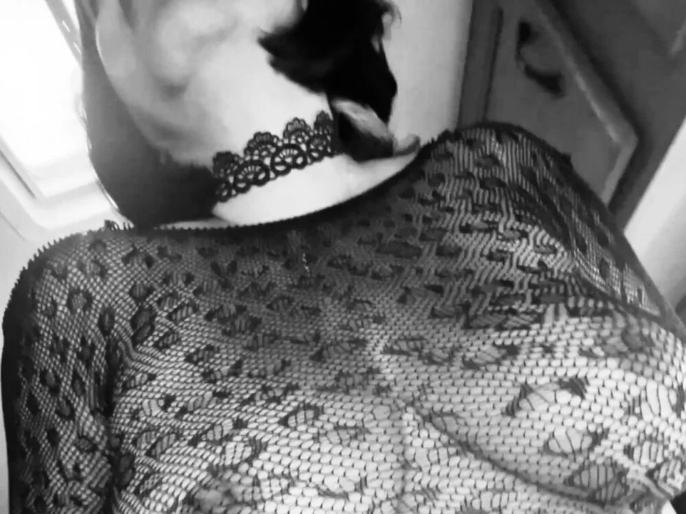 sweetandspicy4u's Offline XXX Chat