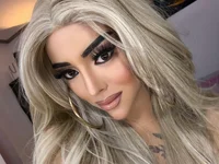 TasteMe2Cum's webcam live show
