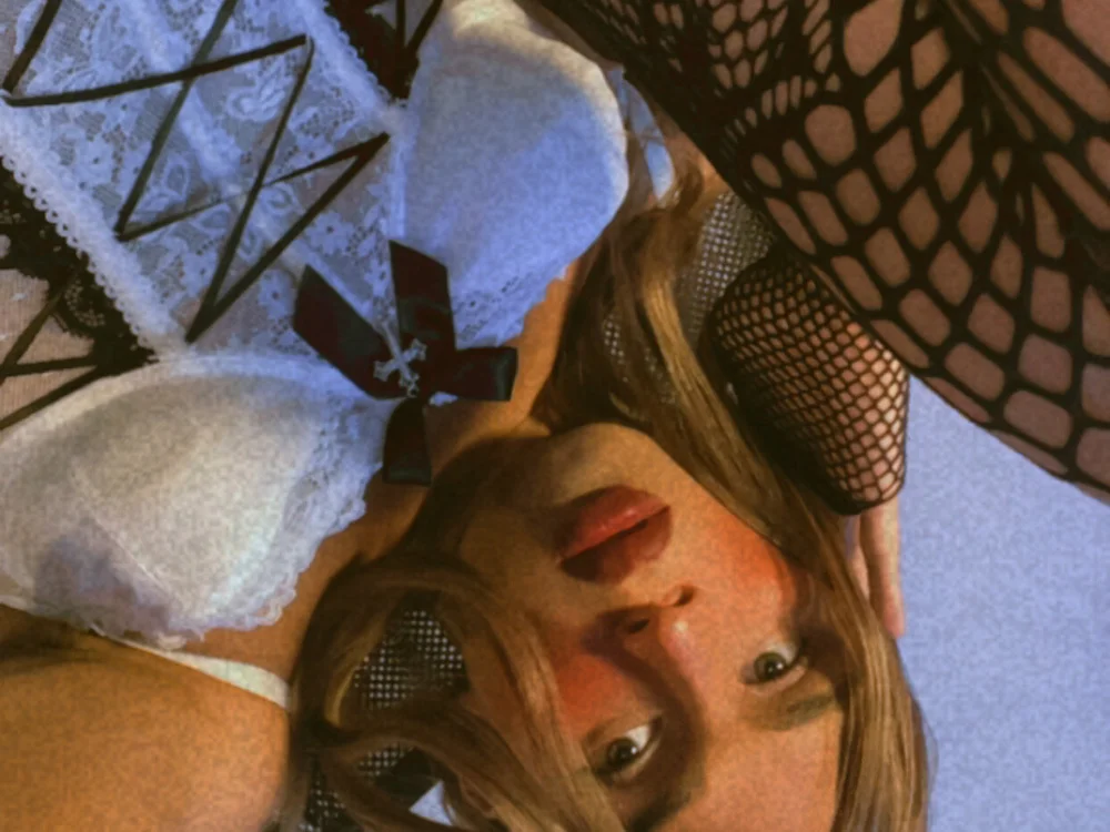 The_velvet_Sandra Adlı Modelin Çevrimdışı XXX Sohbeti