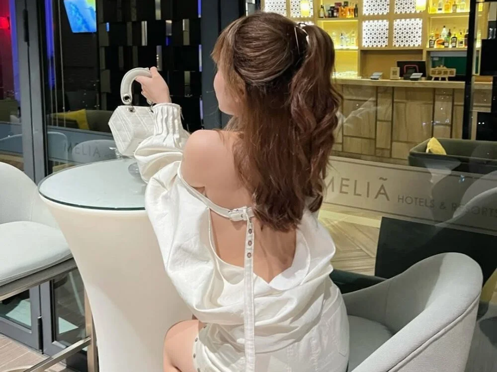 _Sex_enthusiast 離線 XXX 聊天