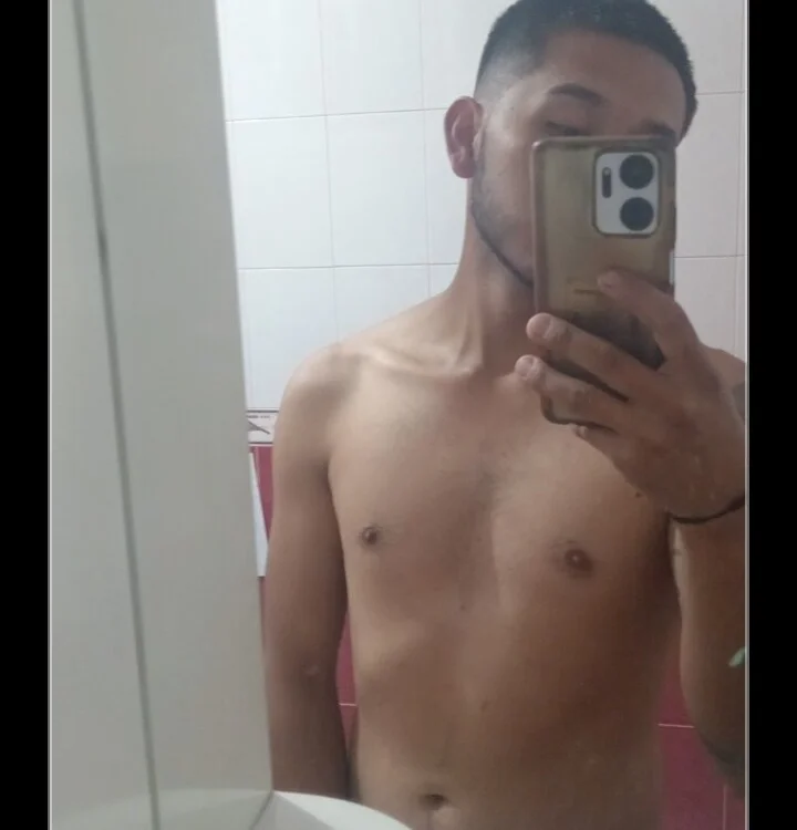 ห้องแชทออฟไลน์ของ AnayAlejandro69