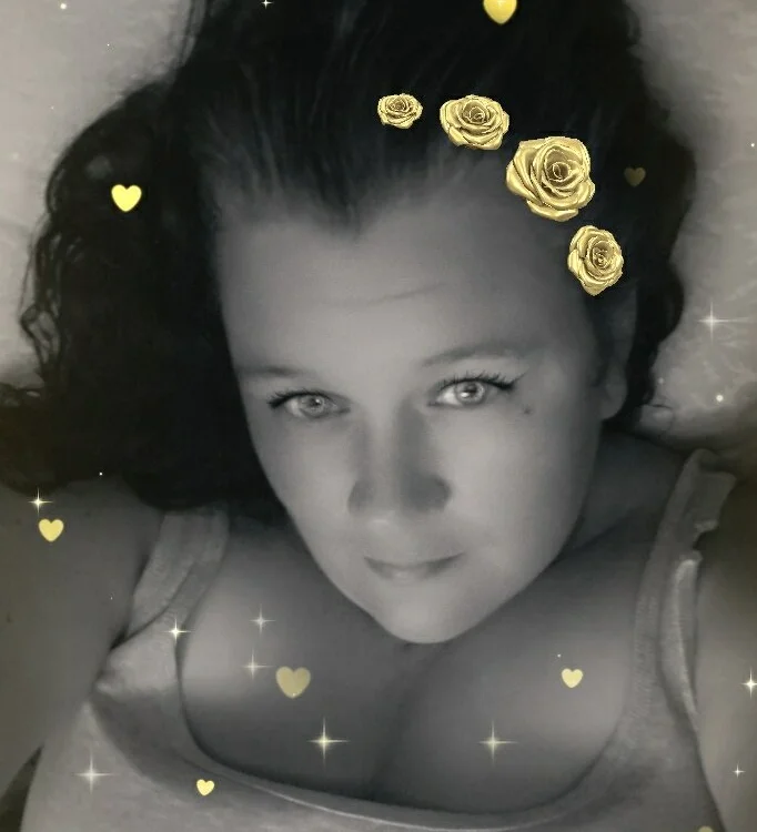 SweetCheeks0009's Offline Chat Room