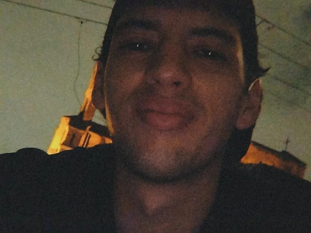 ISRAEL_GRAY's Offline Chat Room