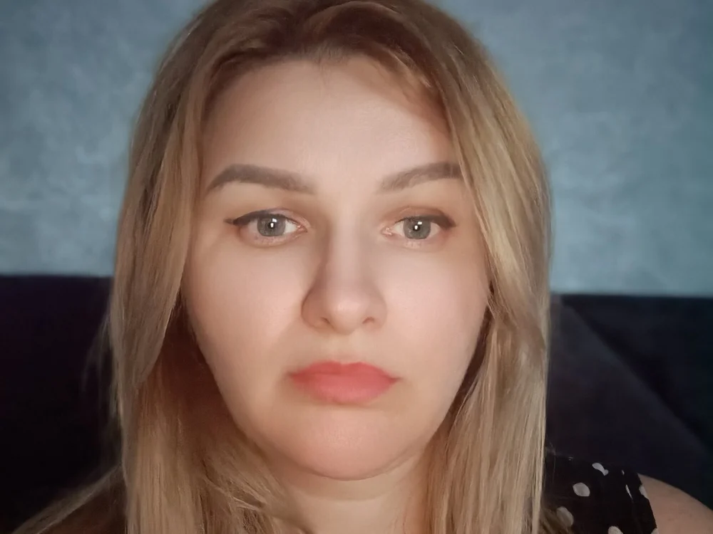 DebbieJewel's Offline Chat Room