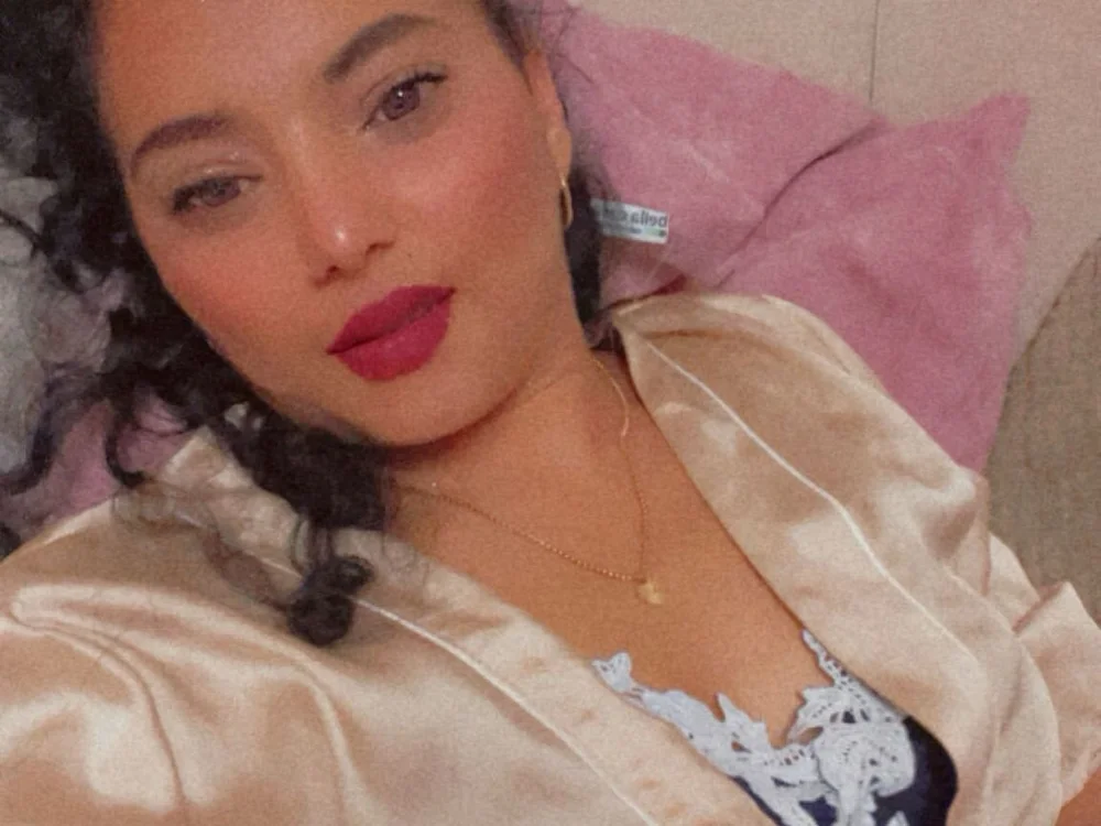 Divya888 Offline XXX-Chat