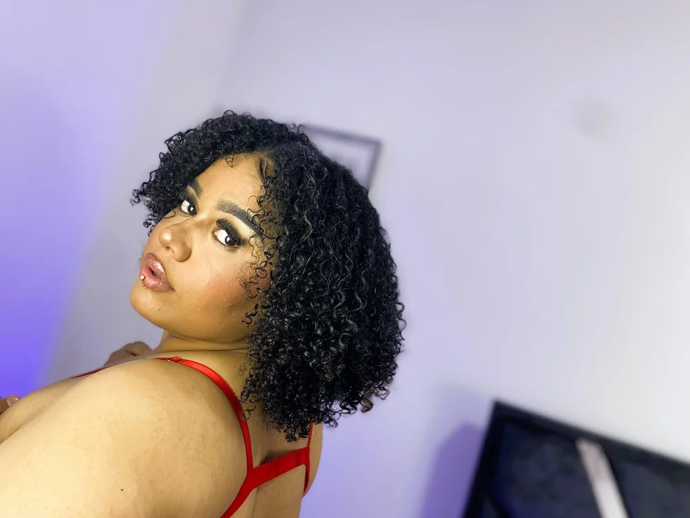 SunniieeFrequency's Offline XXX Chat