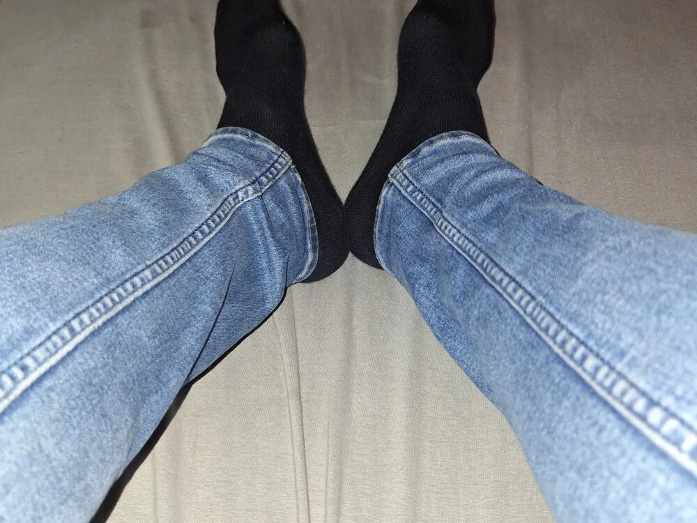 01Hornyguy01 Offline XXX-chat