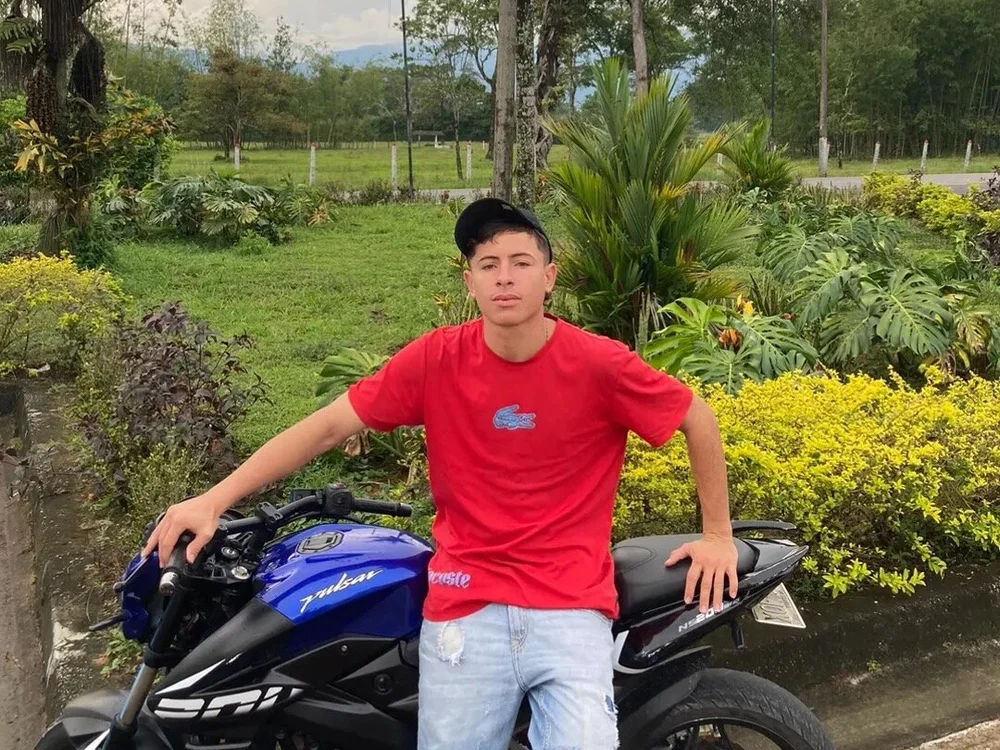 Justinbibir23 Offline XXX-chat