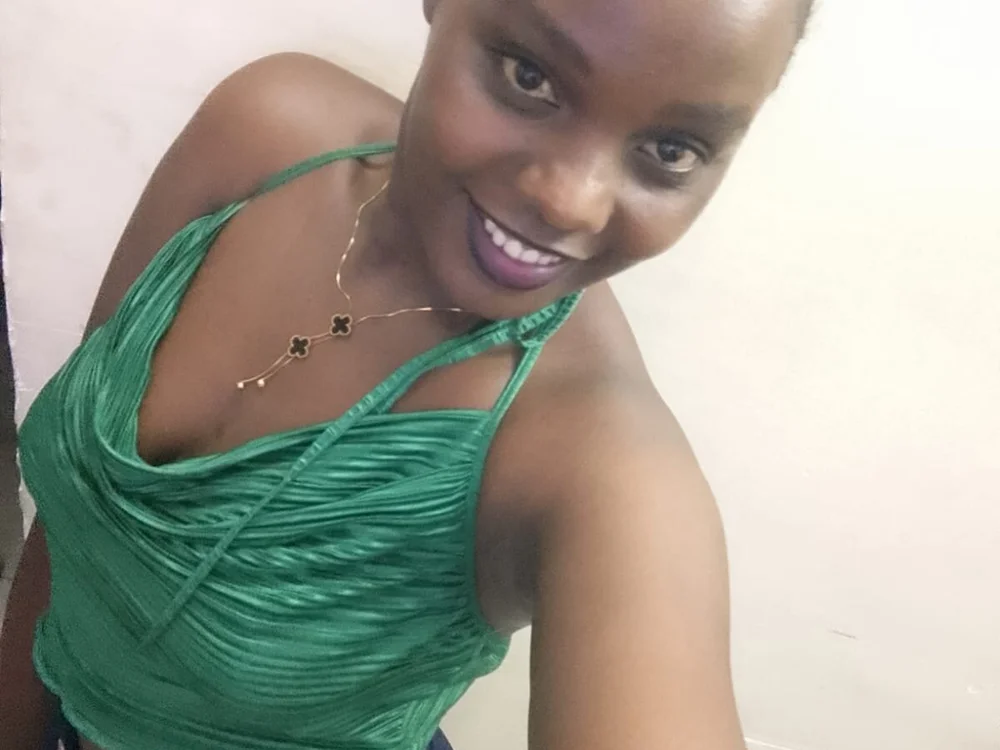 Chatroom XXX hors ligne de Sexy_curvie