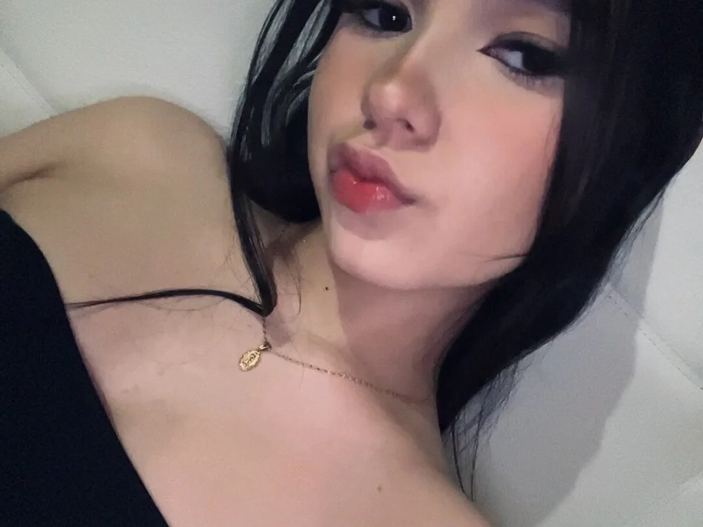 fernanda_233's Offline Chat Room