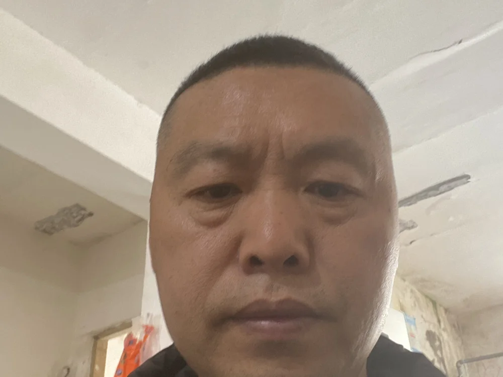 luyi123123 Chat XXX Ngoại tuyến