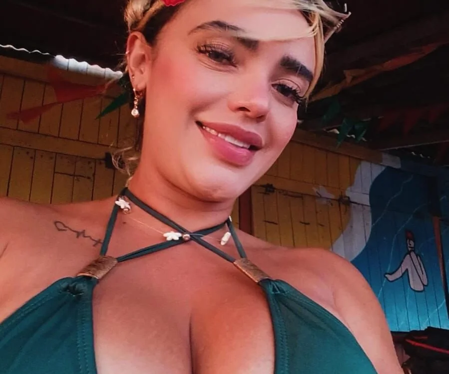 nia_collinss_ offline XXX-chat