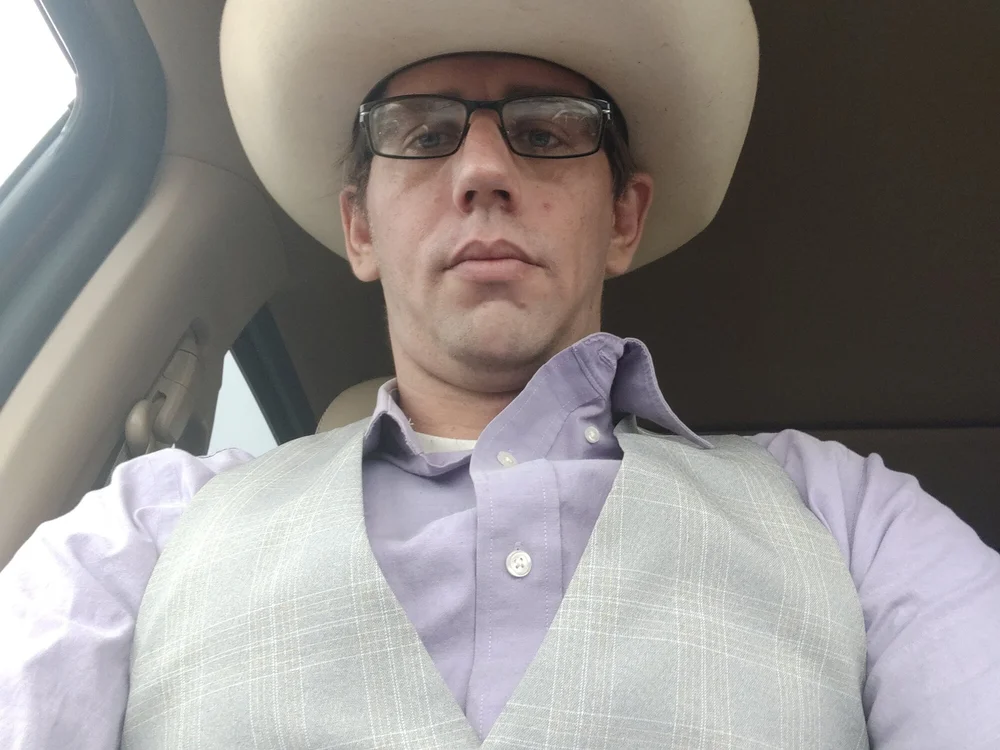 Cowboycld33's Offline Chat Room