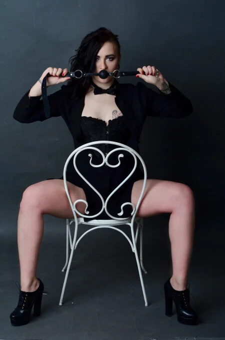 50shadow's Offline Chat Room