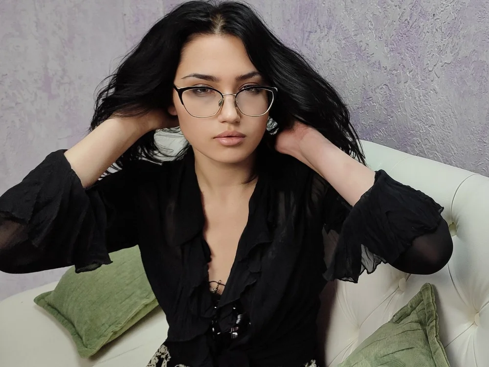 VioletFoxSubaltern offline chatrum