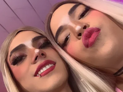 _the_blonde_girls01 - Trans 