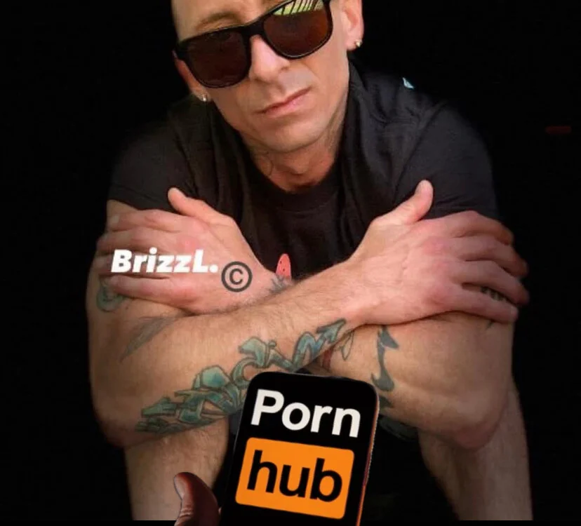 StraightSight97's Offline Chat Room