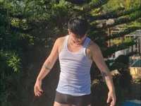 urhardfuckerAsiandaddy's webcam live show