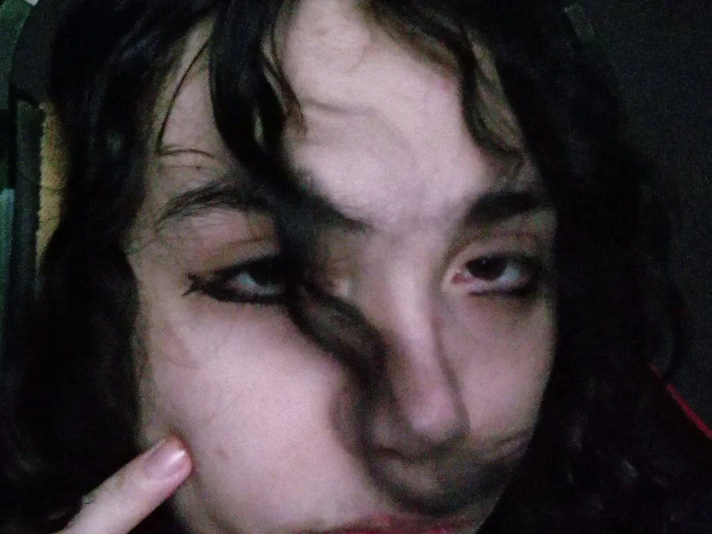Ivanna_Rack's Offline Chat Room