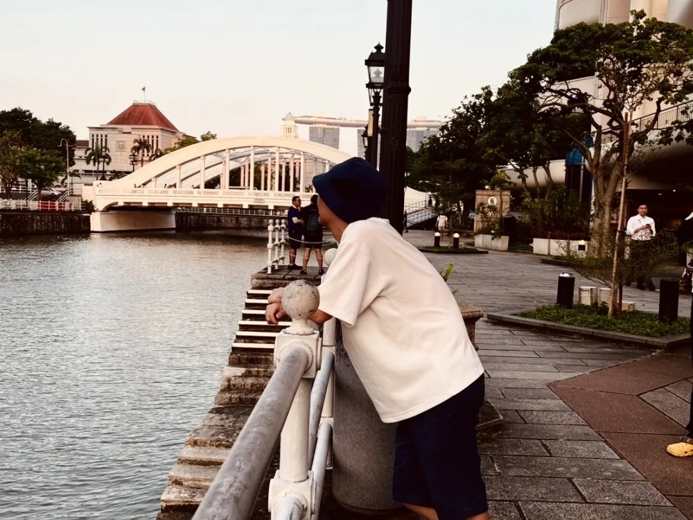 Sun_to_Moon01010 離線 XXX 聊天