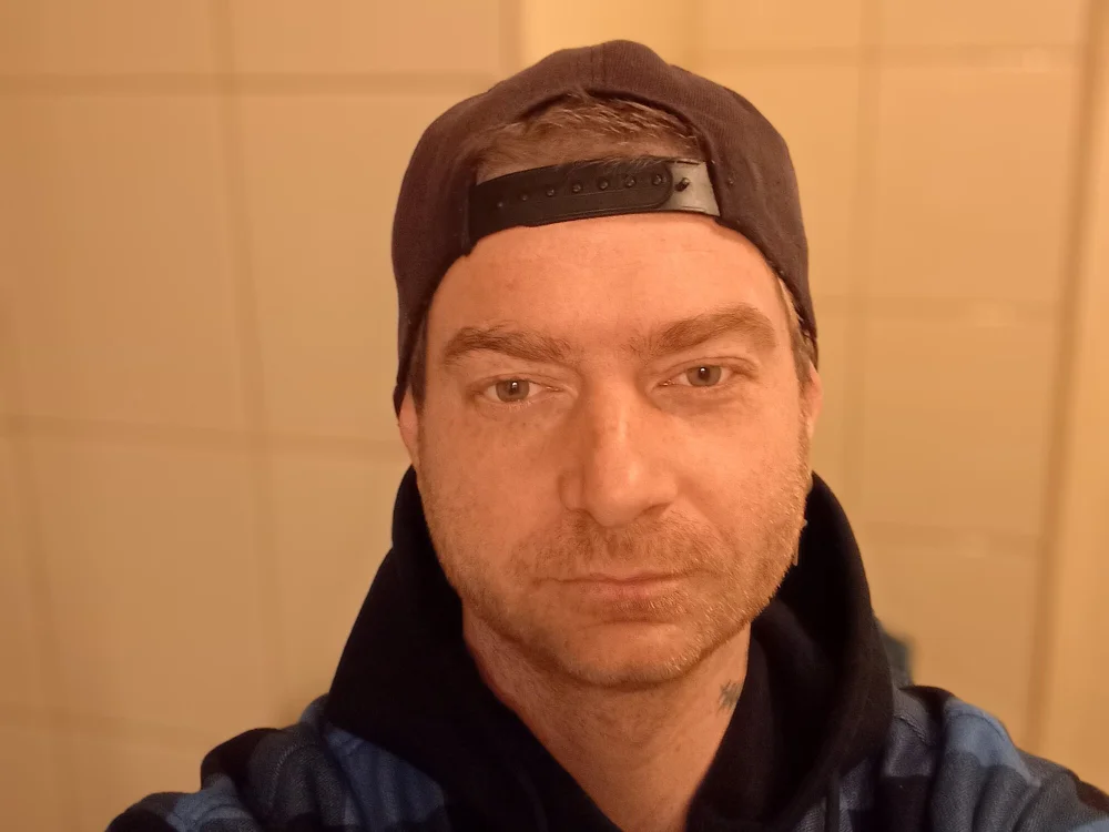 Tomino555n Offline XXX chat