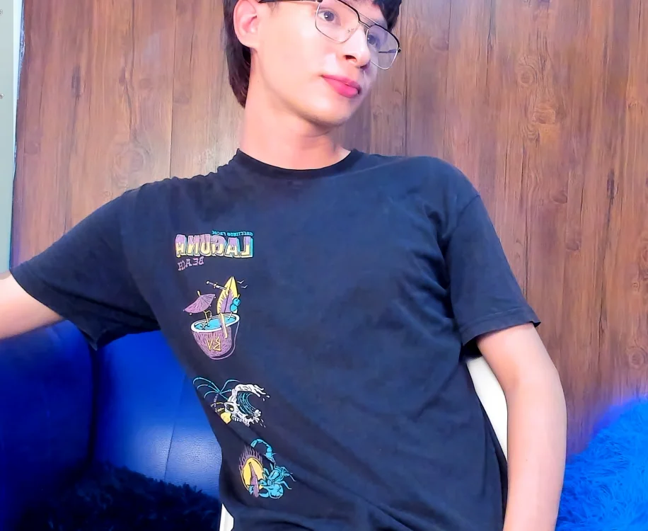 OliverWhite18's Offline Chat Room