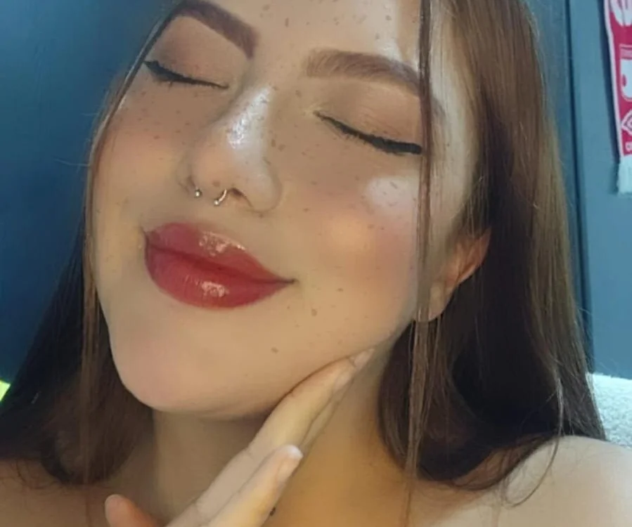 Nami_moon_'s Offline Chat Room