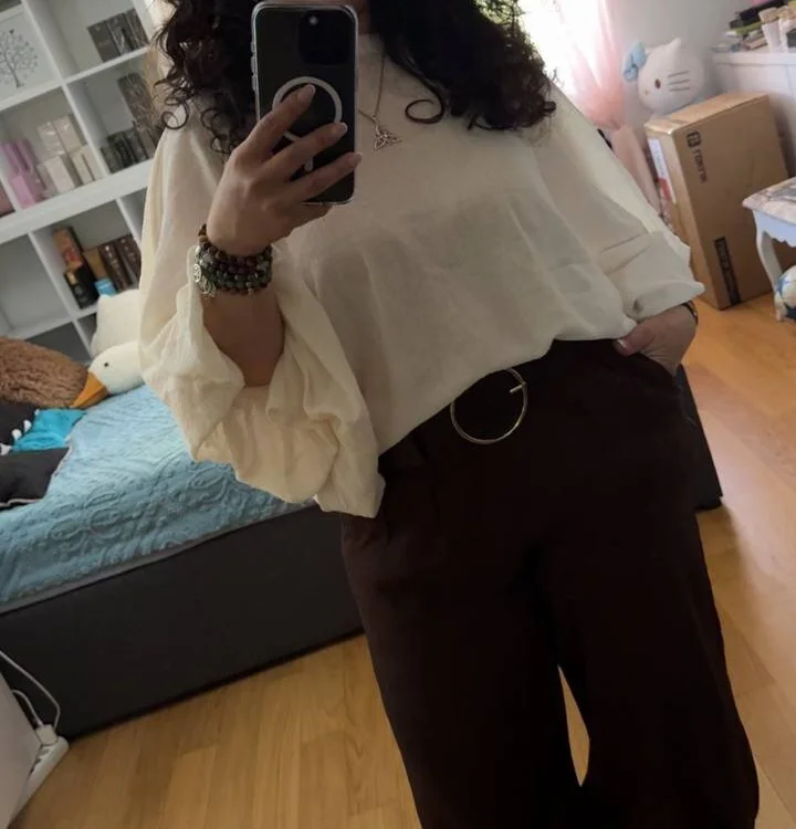 JuliannaSweet Adlı Modelin Çevrimdışı Sohbet Odası