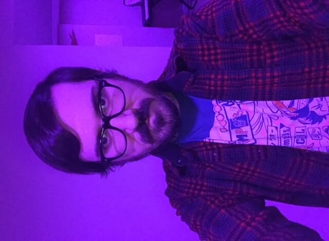 hungry4bears' Offline Chat Room