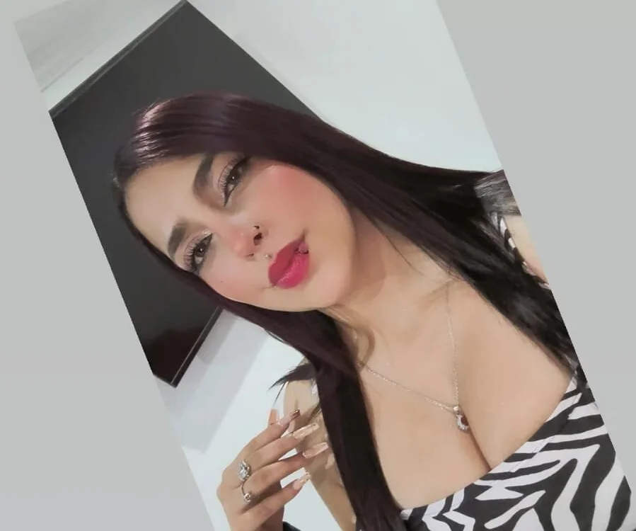 mariam_hs' Offline Chat Room