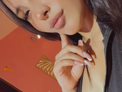 KITTYROSSE_ Female Facesitting Webcam Chat