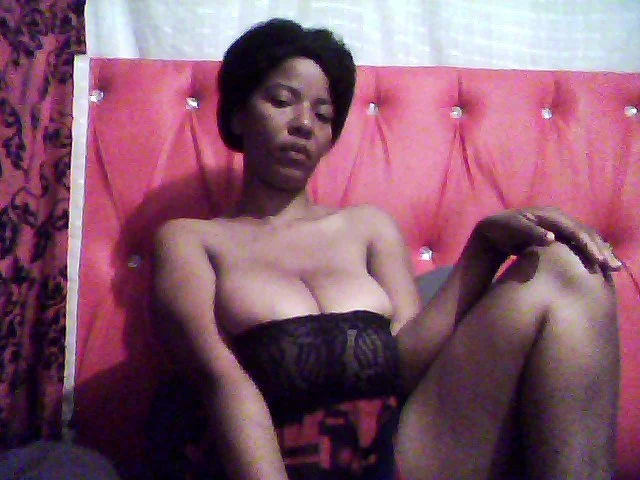 diamondtits2: офлайн-секс-чат