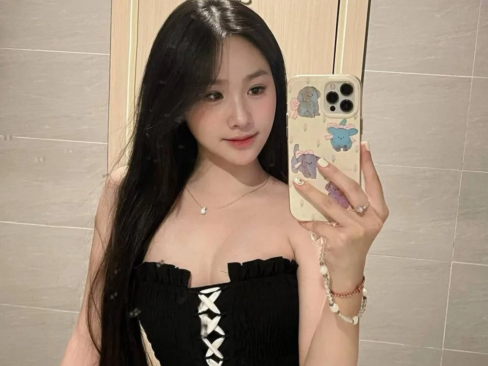 Cherrybomb68 离线XXX聊天