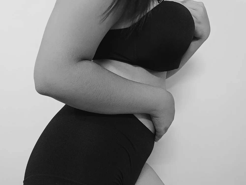 Sharvari-Wagh's Offline XXX Chat