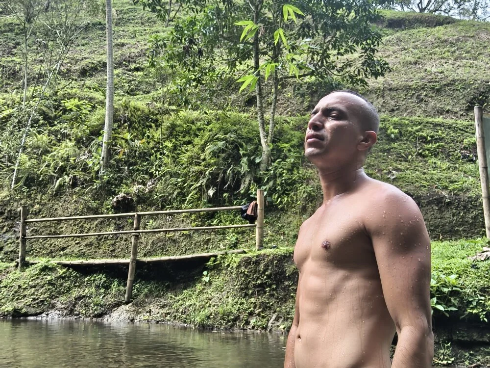 logan-31 Offline XXX-chat