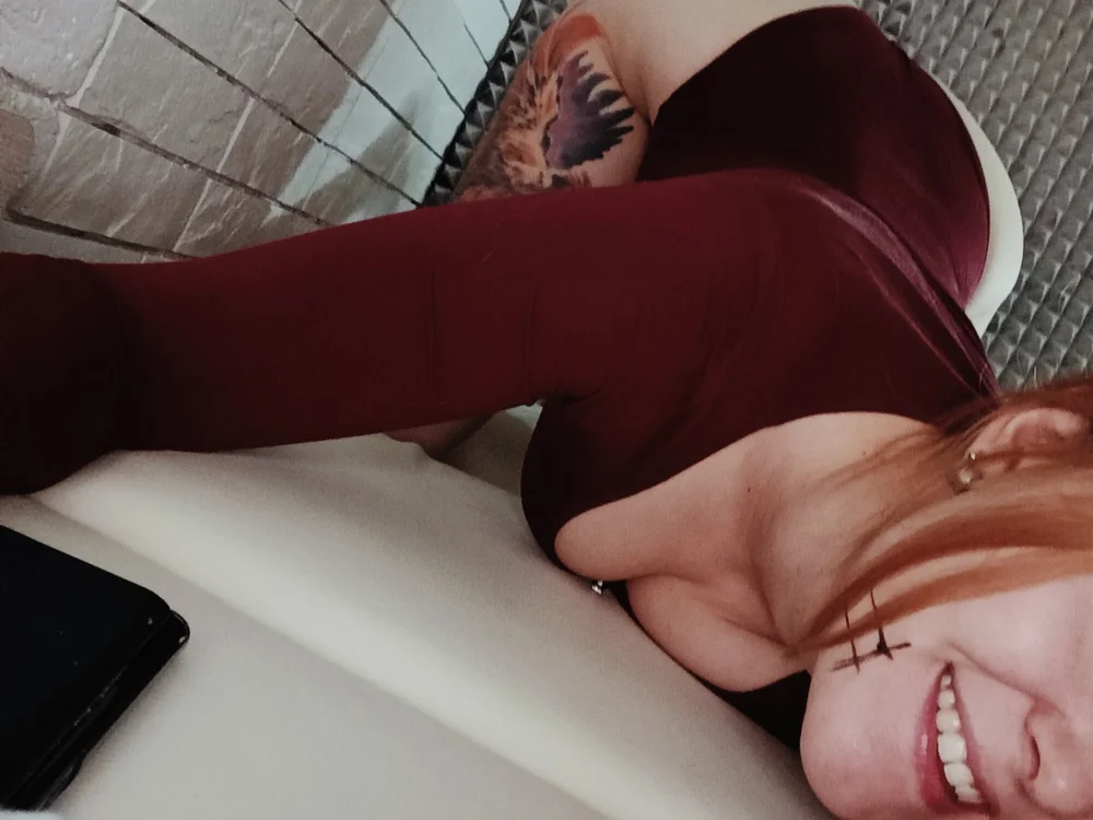 Strawberry-Kiss' Offline XXX Chat